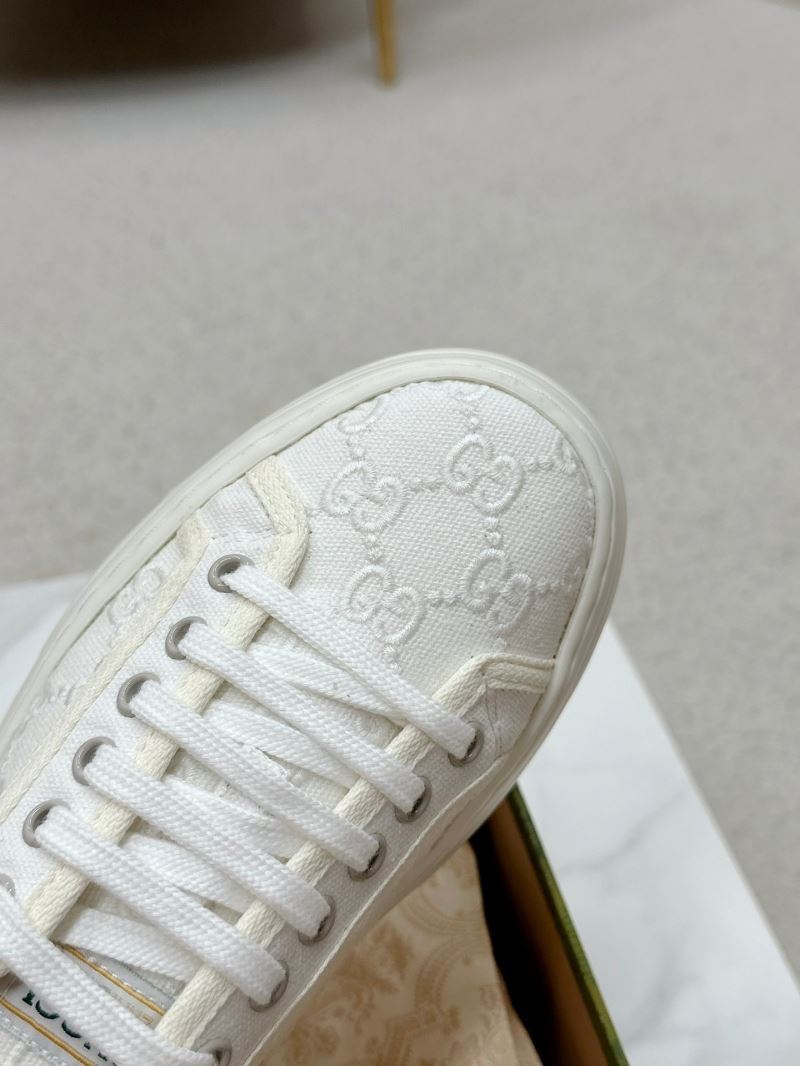 Gucci Low Shoes